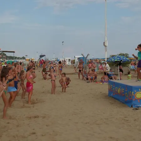 Fuer 6 Personen Ca 48 Qm In Bibione, Adriakueste Italien Und Umgebung * ビビオーネ