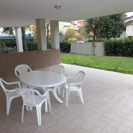 アパート Fuer 6 Personen Ca 48 Qm In Bibione, Adriakueste Italien Und Umgebung ビビオーネ