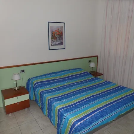 Fuer 6 Personen Ca 48 Qm In Bibione, Adriakueste Italien Und Umgebung * ビビオーネ