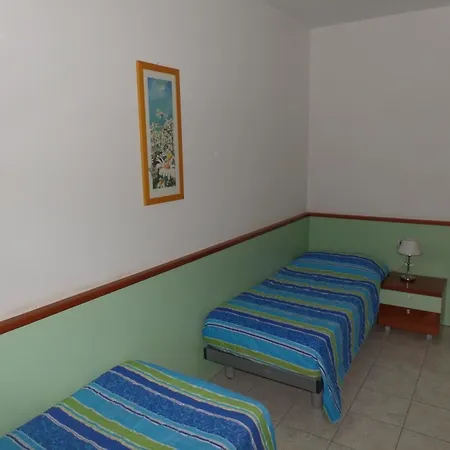 Fuer 6 Personen Ca 48 Qm In Bibione, Adriakueste Italien Und Umgebung