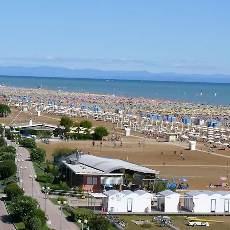 Fuer 6 Personen Ca 48 Qm In Bibione, Adriakueste Italien Und Umgebung *